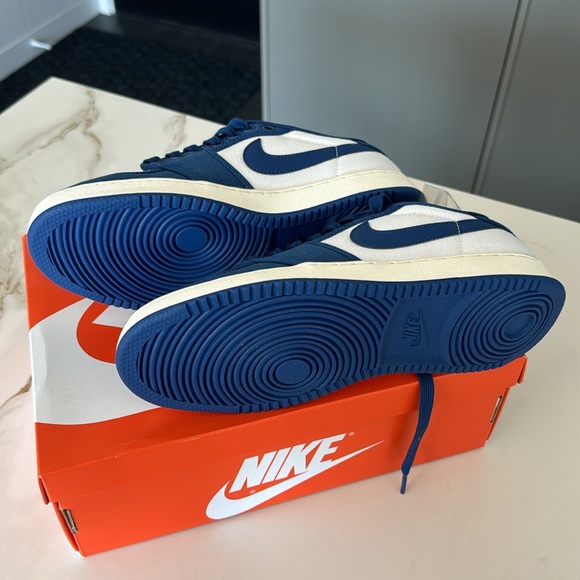 Men’s Air Jordan 1 Low KO - Picture 9 of 12